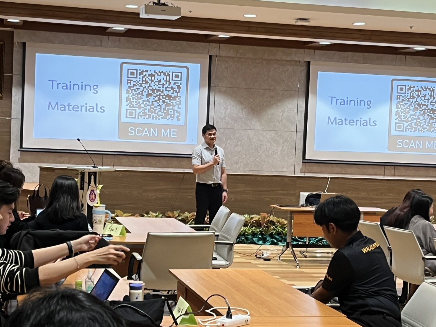 ฝ่ายประกันคุณภาพการศึกษา ศูนย์ความเป็นเลิศการเรียนการสอน จัดโครงการฝึกอบรมเชิงปฏิบัติการ "The 1st Meaningful SAR Writing Workshop (Programme Level)"